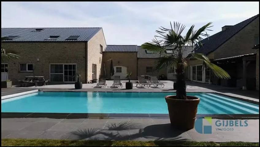 Location de vacances pour 4 personnes, avec vue et piscine ainsi que jardin et sauna à Neerpelt