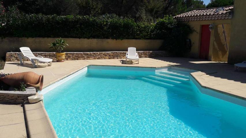 Location de vacances pour 2 personnes, avec terrasse ainsi que jardin et piscine à Langlade - 2