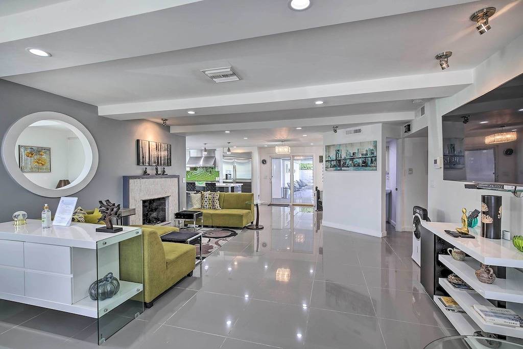 Casita, Fire Pit! Palm Springs Home Near Festivals in Palm Springs, Coachella Valley