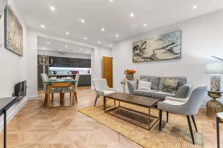 Apartment for 4 people in Salford