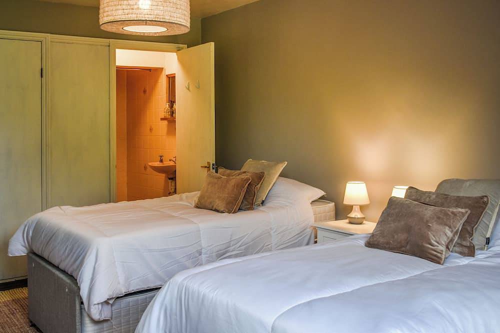 2 bedroom accommodation in Overstrand, near Cromer in Overstrand, Norfolk Coast