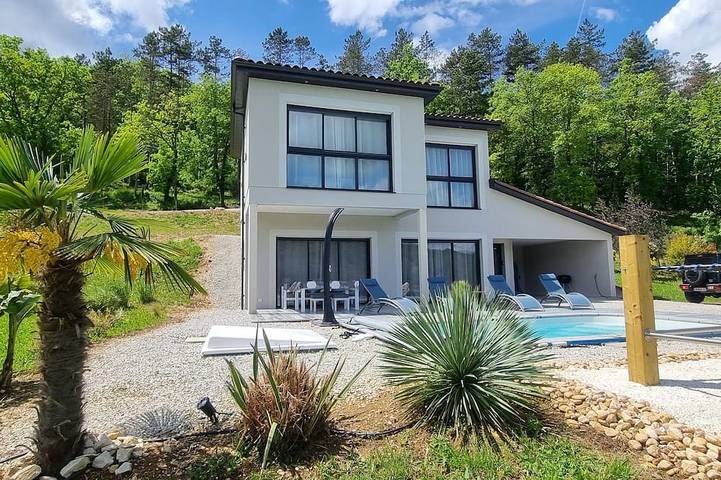 Location de vacances pour 4 personnes, avec Terrasse et Jardin à Concorès
