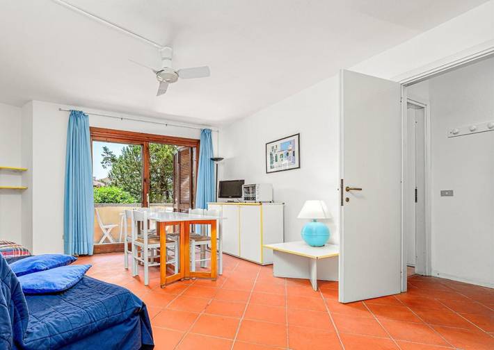 Appart’hôtel pour 3 personnes, avec vue ainsi que jardin et piscine