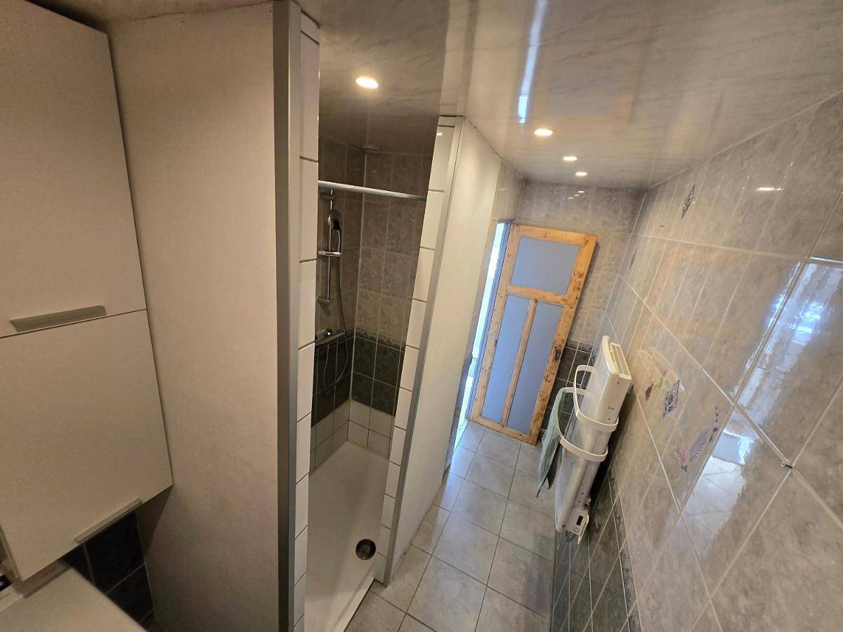 Appartement entier, One-Bedroom Apartment in Decize, Nièvre