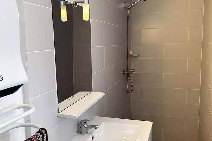 Location de vacances pour 4 personnes, avec terrasse, animaux acceptés à Saint-Honoré-les-Bains - 4