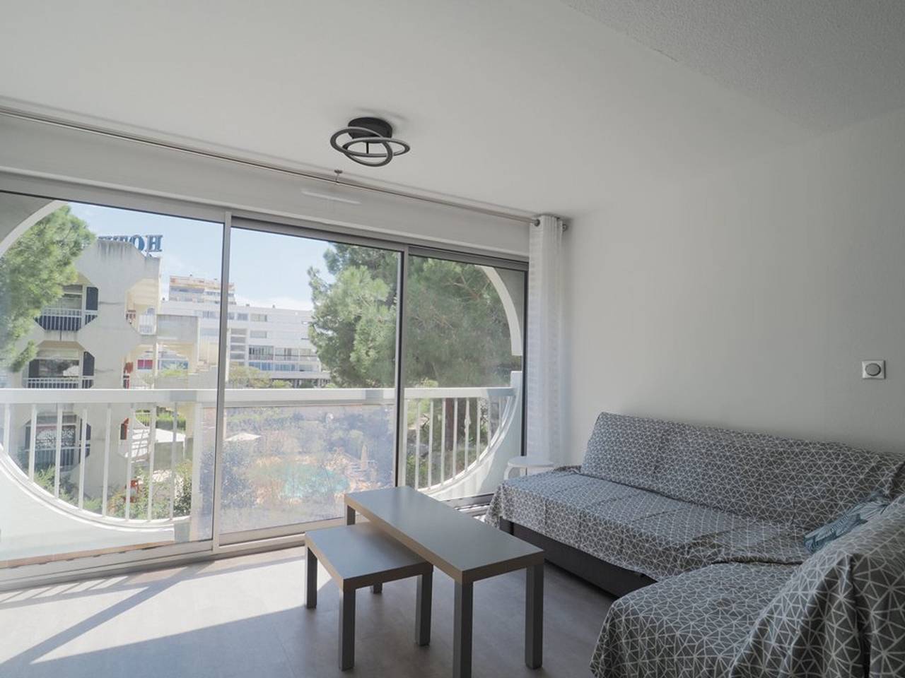 Ganze Wohnung, Zentral gelegenes Apartment, Parkplatz - 6 Pers. in La Grande-Motte, Côte d'Améthyste