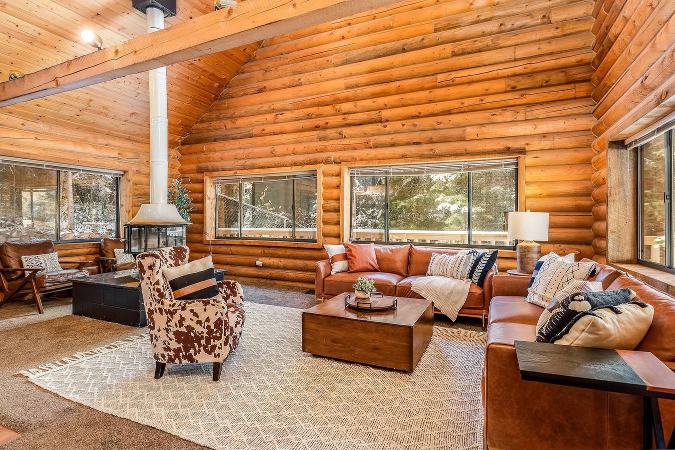 Lodge/ Hot Tub/ Dueling Basketball in Summit Park, Uinta Wasatch Cache National Forest