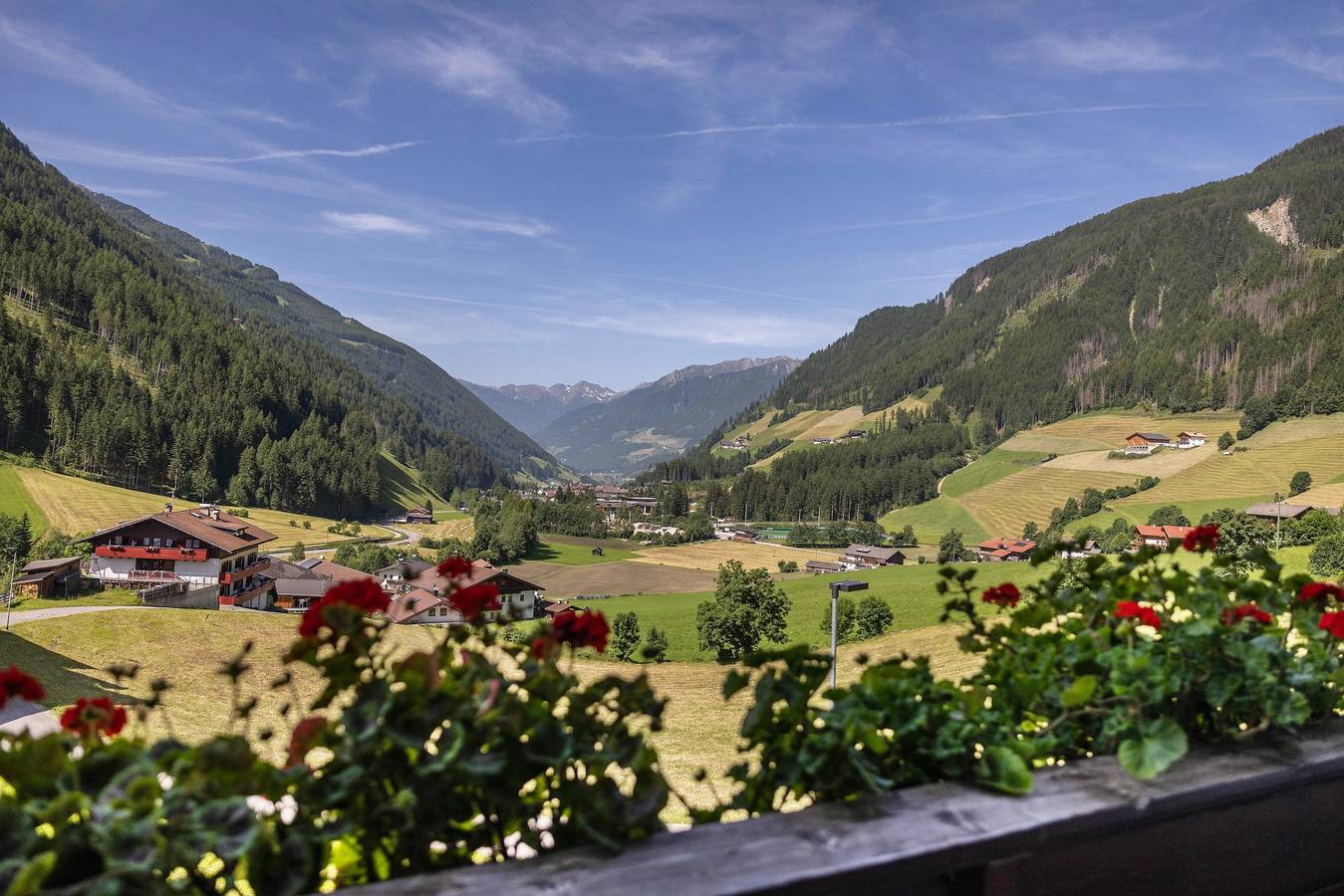 Appartamento intero, Appartamento 'Bergkristall 1' con vista sulle montagne, giardino in comune e Wi-Fi in San Giacomo, Valle Aurina