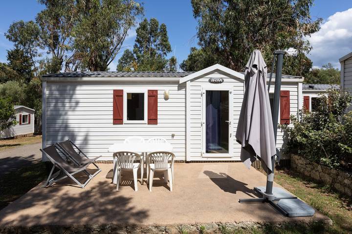 Mobilheim „Village Camping De L'ostriconi 19“ mit Meerblick, Pool & Wlan in Palasca, Calvi und Umgebung