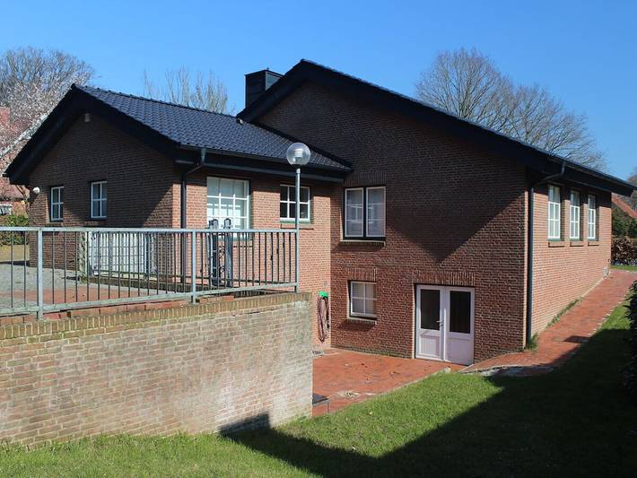 Ferienhaus für 7 Personen, mit Terrasse und Garten in Wingst - 2