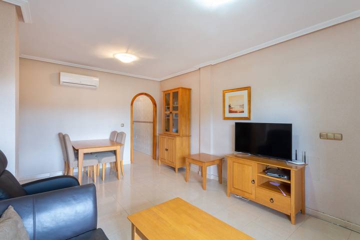 Entire apartment, Vacation Apartment "Playa Golf 2" with Wi-Fi, Garden & Terrace in Lomas de Don Juan, Orihuela