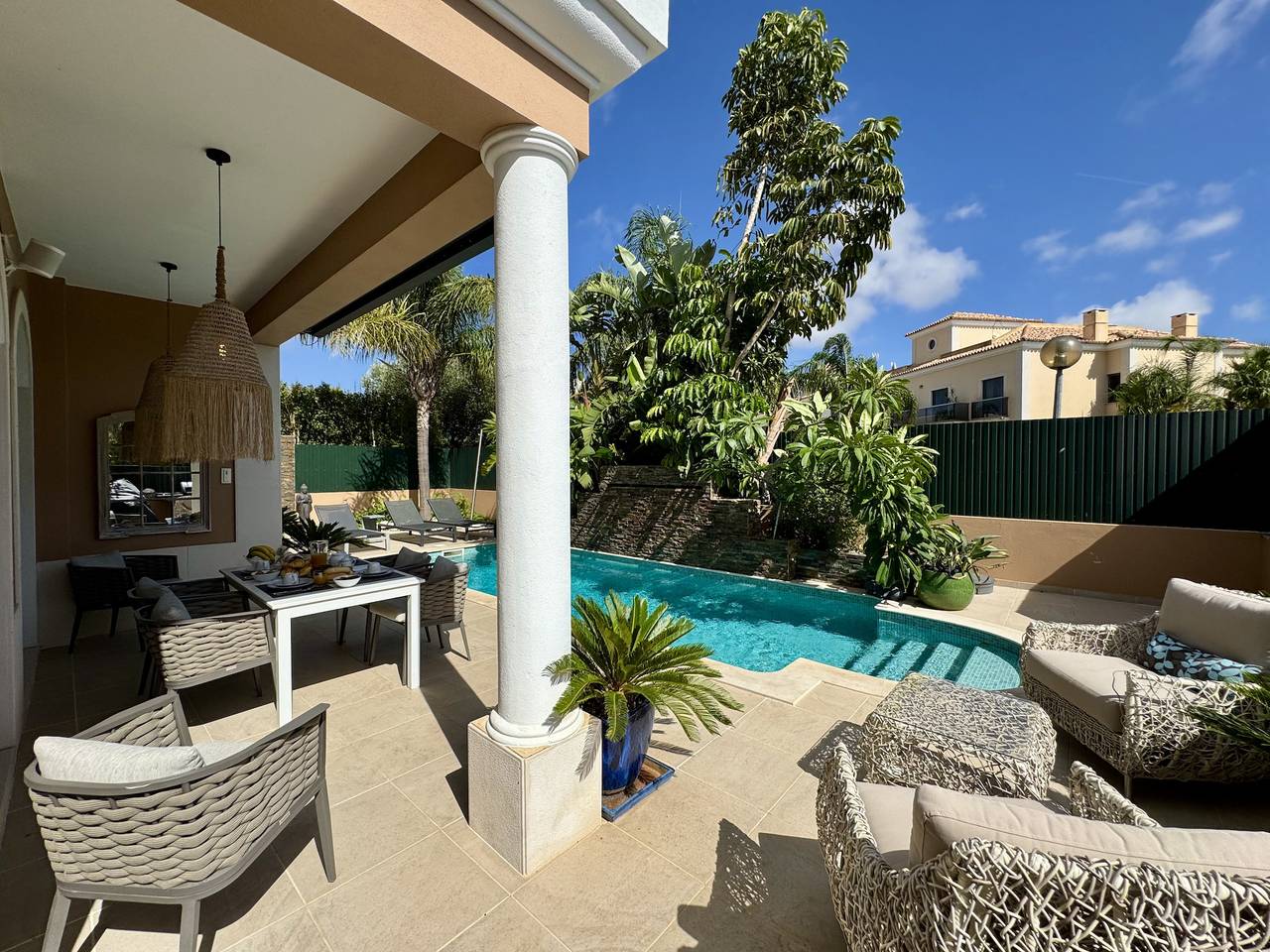 Algarve Stunning Villa With Pool in Santa Bárbara de Nexe, Faro District