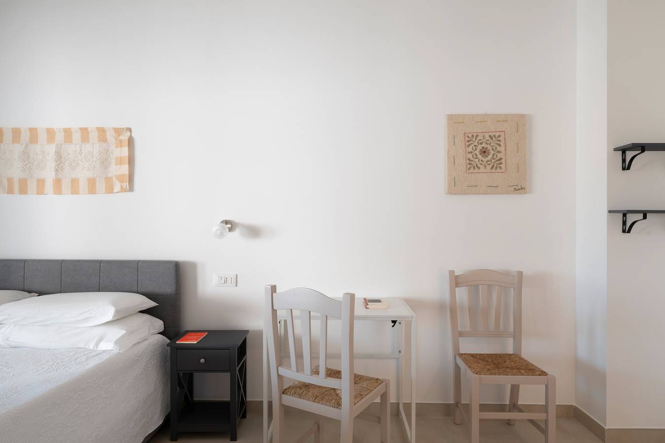 Zimmer 'Longevity' mit privater Terrasse, Wi-Fi und Klimaanlage in Lotzorai, Ogliastra Provinz