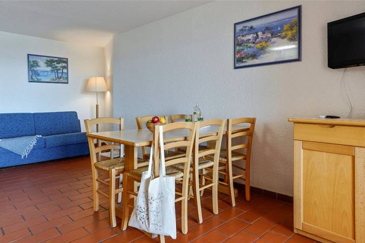 Studio für 4 Personen, mit Balkon und Terrasse