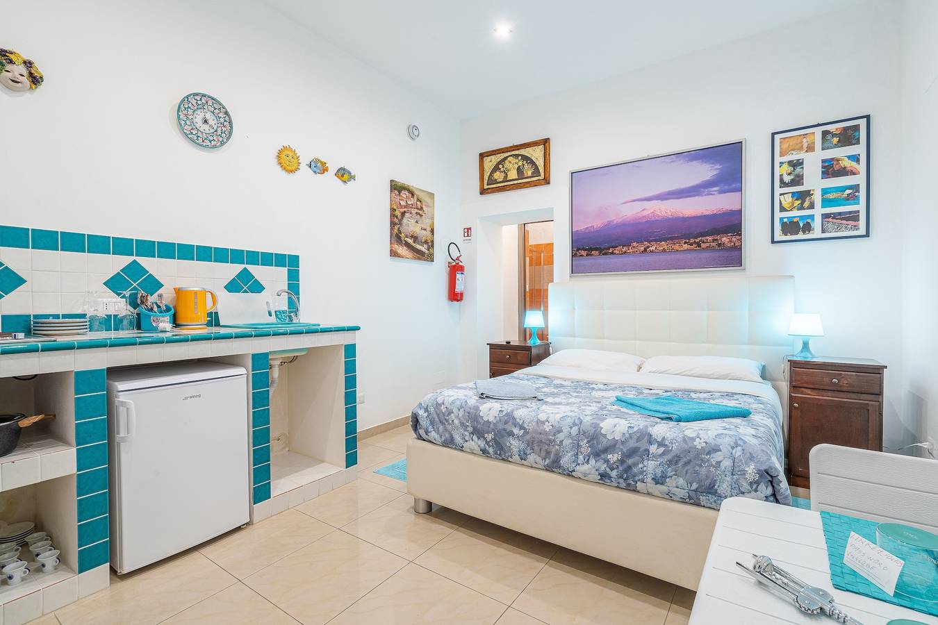 Appartamento intero, Appartamento 'Adriana Suite' con Wi-Fi e aria condizionata in Spiaggetta di Cala Rossa, Siracusa