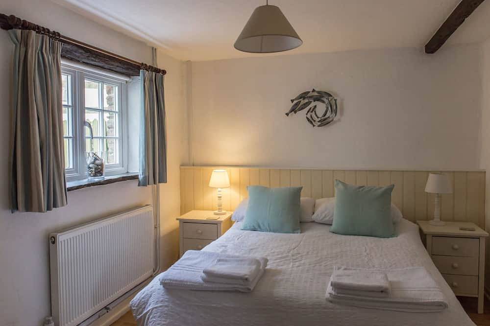 The Linhay, shared hot tub and sauna in Hartland, Hartland Devon Heritage Coast