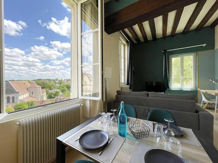 Gîte pour 2 personnes dans Cathédrale Notre-Dame (Chartres)