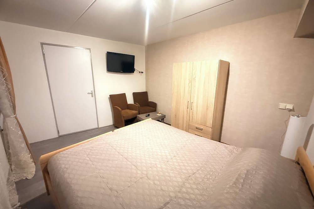 Apartement am Wasser mit schöner Aussicht und nur 8 Minuten vom Strand entfernt. in Den Helder, Noord-Holland - Nordseeküste