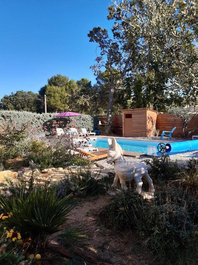 Appartement de vacances pour 3 personnes, avec jardin et piscine