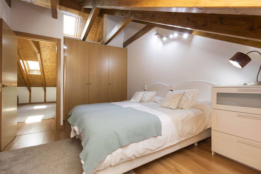 Entire apartment, Mendia Penthouse in Panticosa (Ski), Panticosa