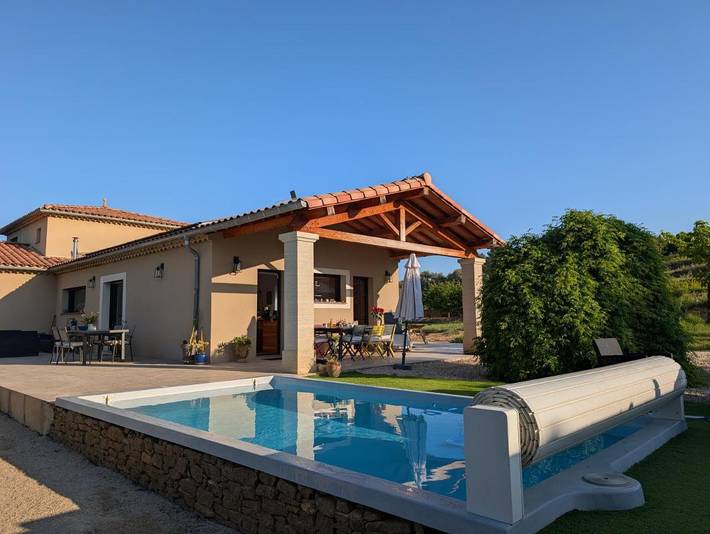 Maison d’hôte pour 2 personnes, avec vue ainsi que jardin et piscine