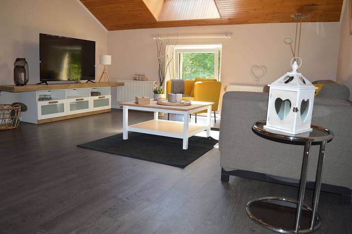 Ferienwohnung für 4 Personen, mit Balkon und Garten - 1