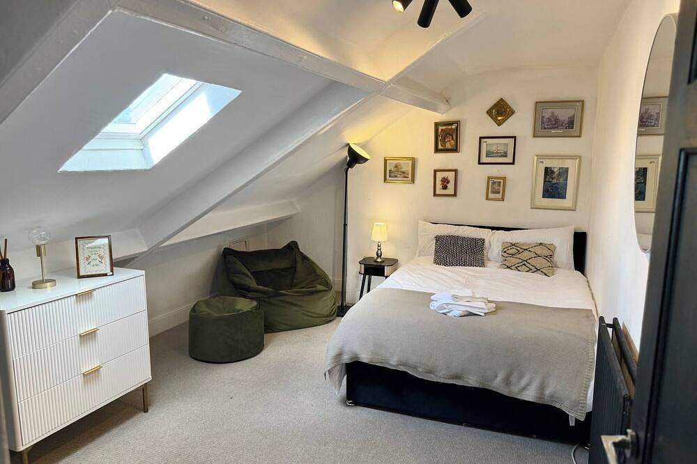 Entire apartment, Bright 4-Bedroom Maisonette in Gateshead in Gateshead