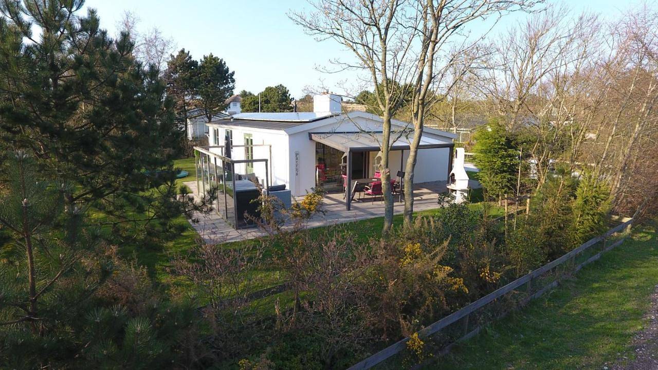 Three-Bedroom Home in Nes, Nederlandse waddeneilanden
