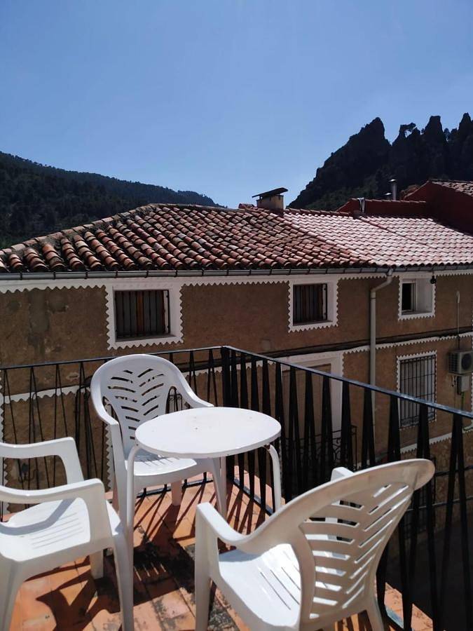 Casa rural para 4 personas, con terraza en Ayna - 3