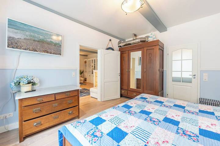 Ganze Wohnung, Moderne Ferienwohnung Alte Schule in Ockholm mit Garten und Terrasse genießen in Ockholm, Nordfriesland