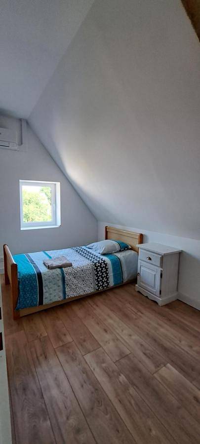 Three-Bedroom House in Busnes, Région de Béthune