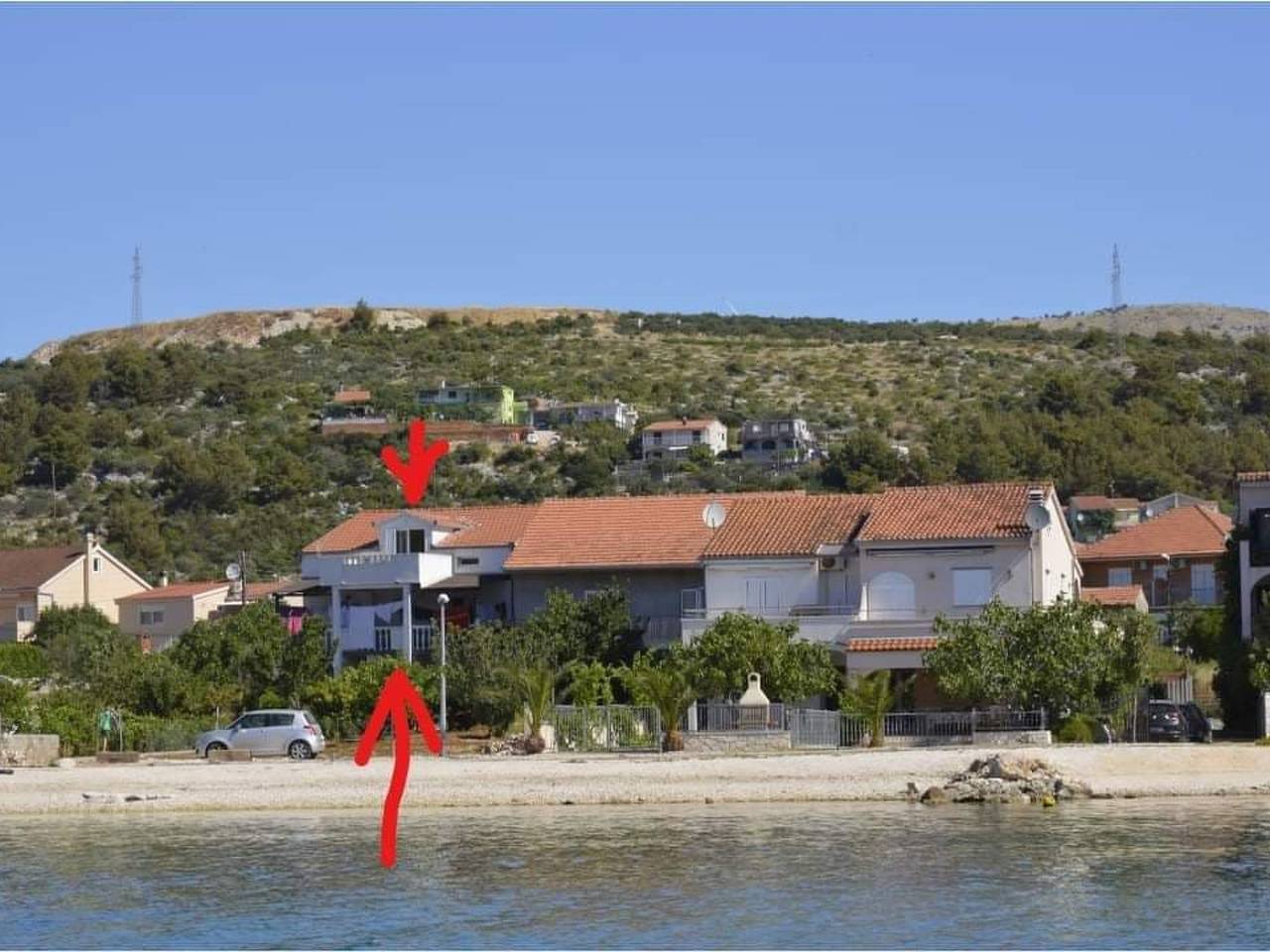 Apartamento entero, Erdgeschosswohnung, erste Reihe vom Meer in Poljica, Condado de Split-Dalmacia