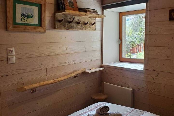 Gîte pour 8 personnes, avec jardin à Onnion - 2