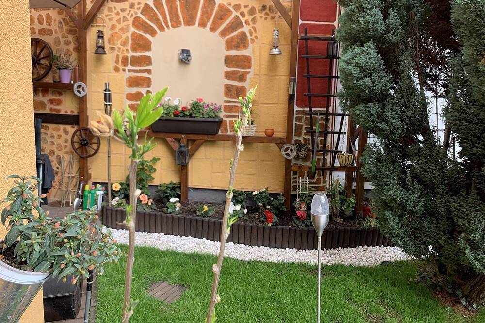 Ganze Wohnung, Neu! Stylisches City-Apartment *Netflix,Parkplatz,Bhf-nahe* in Cottbus, Lausitz