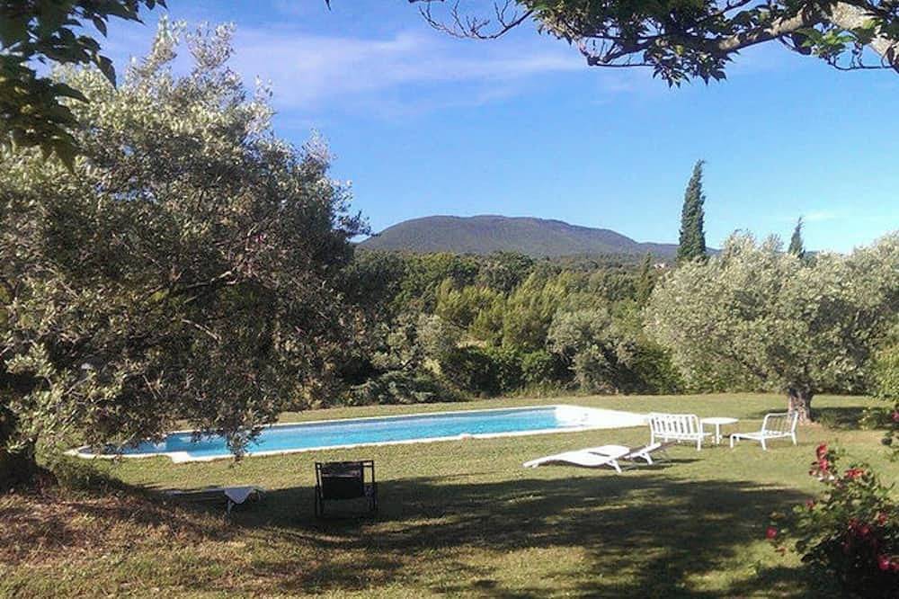 Homerez - Casa con piscina en Cucuron in Cucuron, Parque natural regional del Luberon
