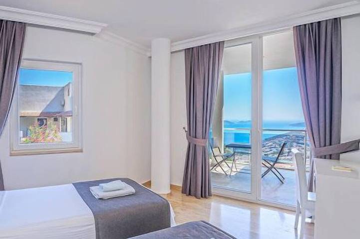 Luxuriöse, einzigartig gestaltete Villa mit privatem Infinity-Pool und Blick auf Omg! in Kaş, Saklıkent