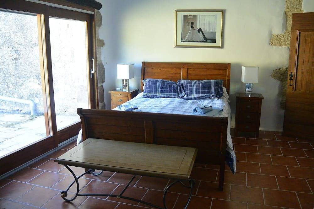 Conversion de grange fantastique près de Cordes sur Ciel avec 4 chambres et piscine in Itzac, Région d'Albi