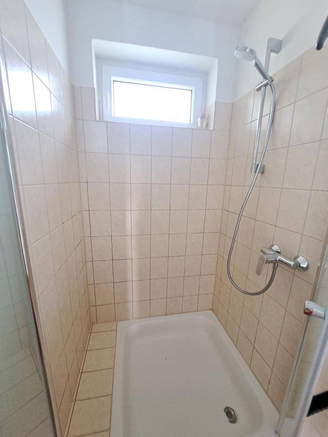 Ferienhaus für 8 Personen, mit Terrasse und Garten am Edersee - 4
