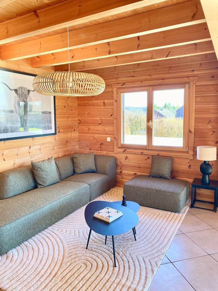 Chalet pour 10 personnes, avec jardin, animaux acceptés dans le Jura - 2