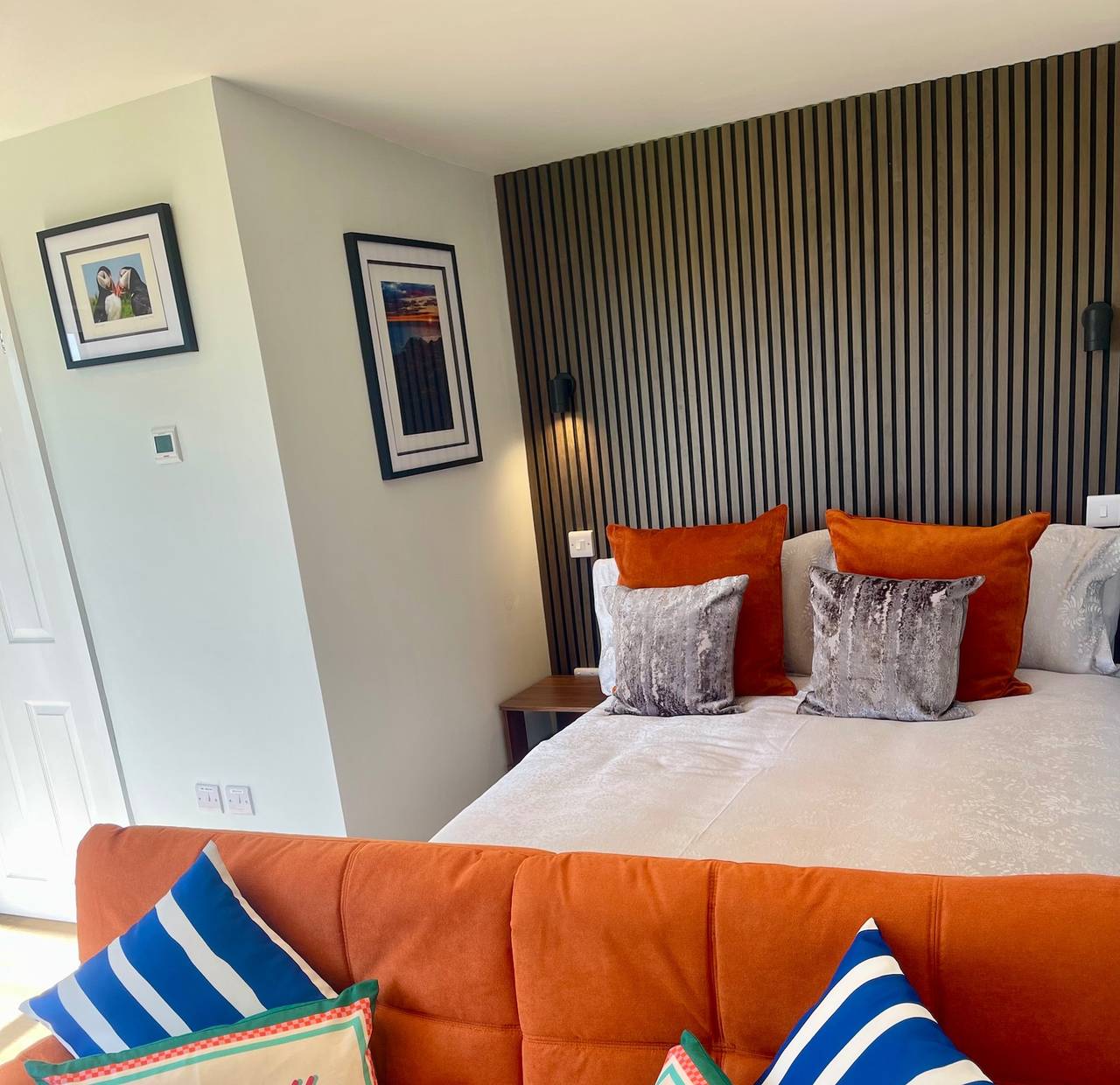 Hot Tub Getaway, Snowdon Views, Peaceful Stay in Isle of Anglesey