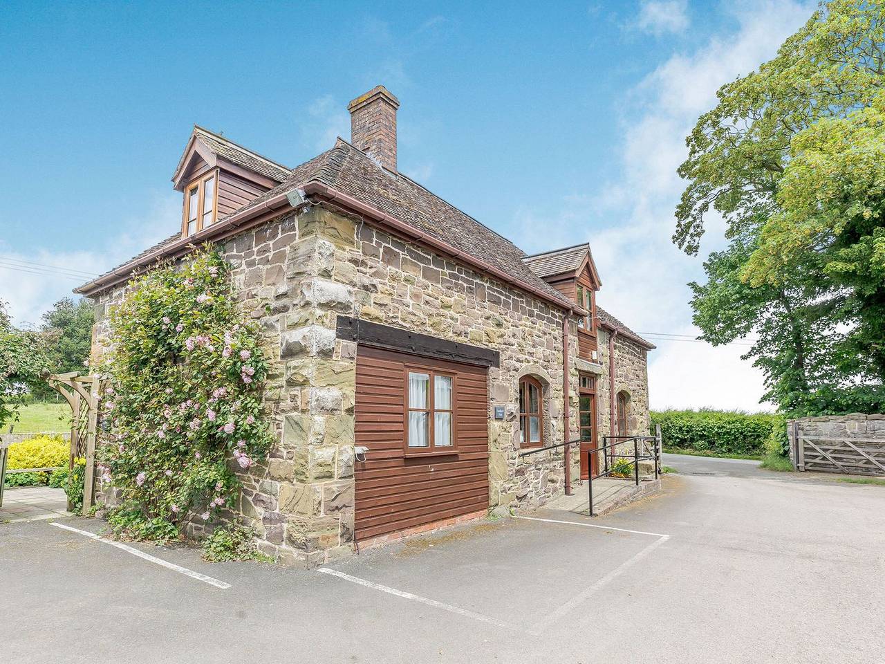 Swallow's Nest in Shropshire Hills