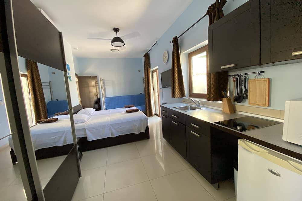 Entire apartment, Studio in a House with character in Tas-Sliema, Malta Island