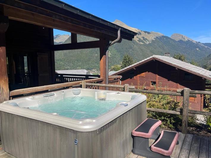 Gîte pour 10 personnes, avec jacuzzi et balcon à La Côte-d'Arbroz - 3