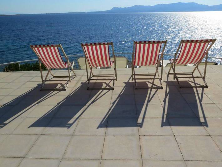 Maison d’hôte pour 2 personnes, avec jardin dans Égine