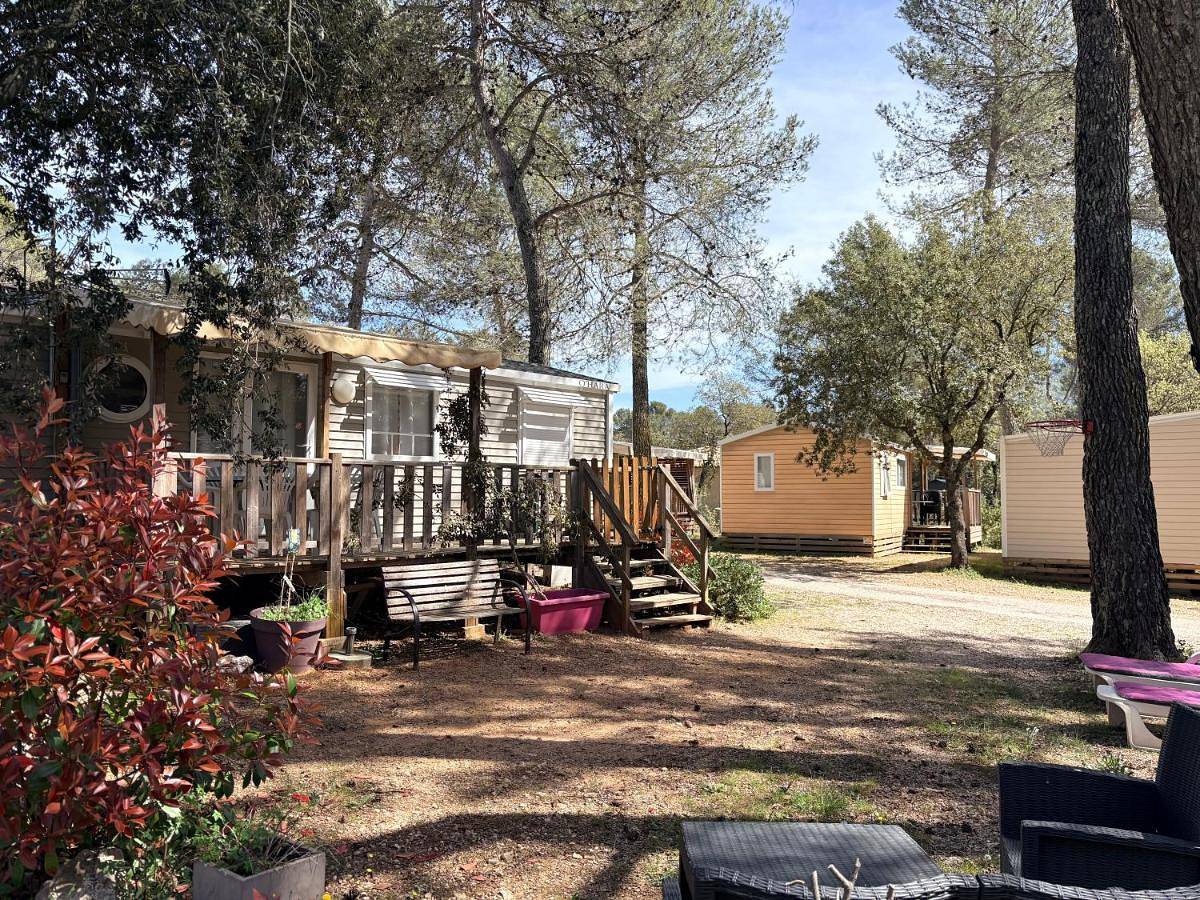 Camping la sainte baume in Nans-les-Pins, Région de Brignoles