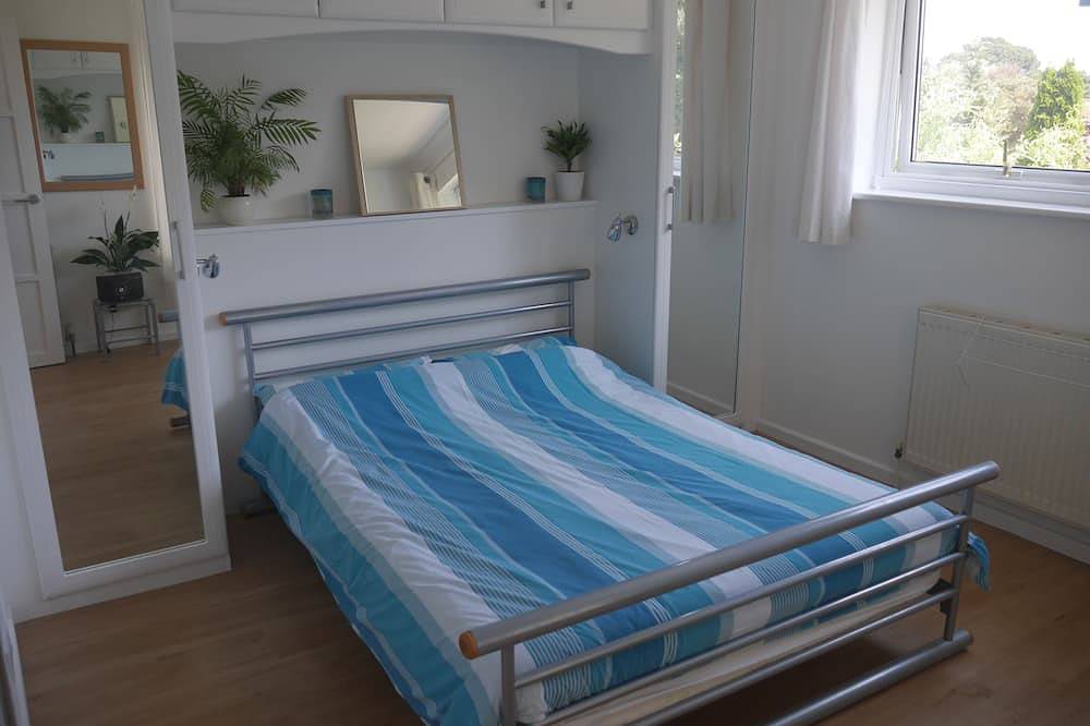 Ganze Wohnung, Modernes Apartment auf der Sandbanks Halbinsel mit eigenem Garten. (Haustierfreundlich) in Sandbanks, Poole