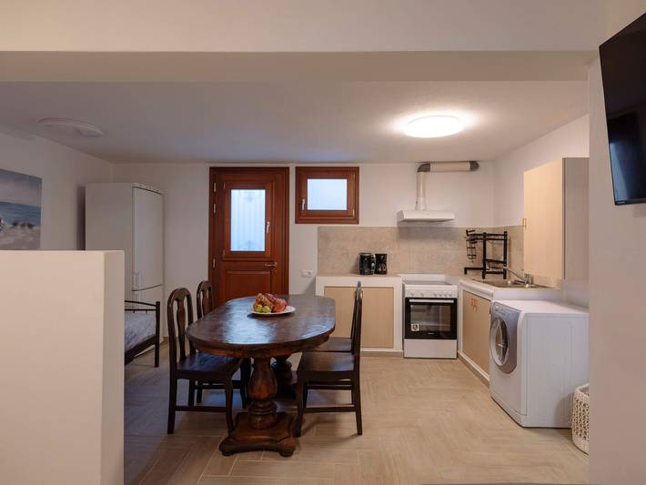 Gîte pour 4 personnes, avec balcon/terrasse, adapté aux familles dans Folégandros - 4