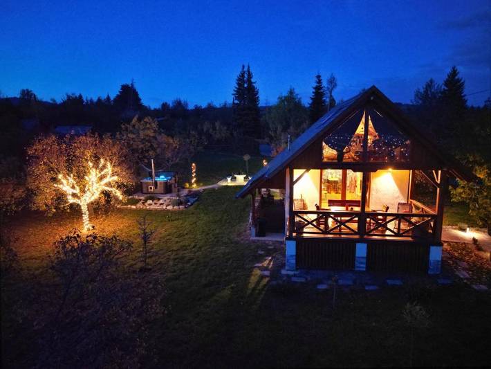 Apartament wakacyjny dla 4 osób, z widok i ogród w Miszkolc