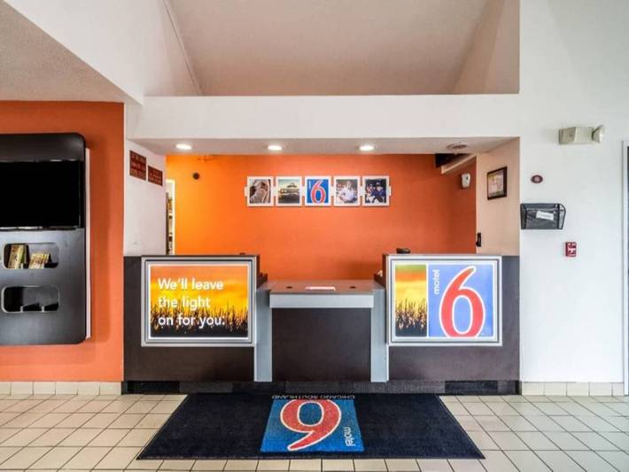 Apartamento entero, 1 cama tamaño queen | Movilidad | Bañera | Nsmk in Condado de Cook