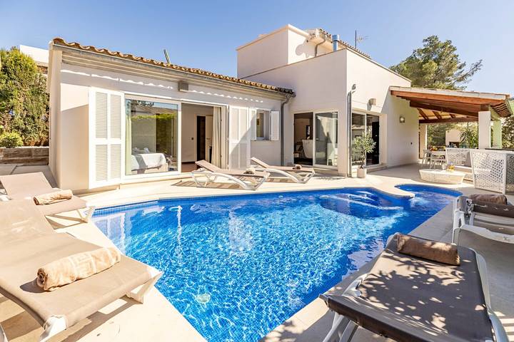 Villa für 6 Personen, mit Garten und Terrasse - 1